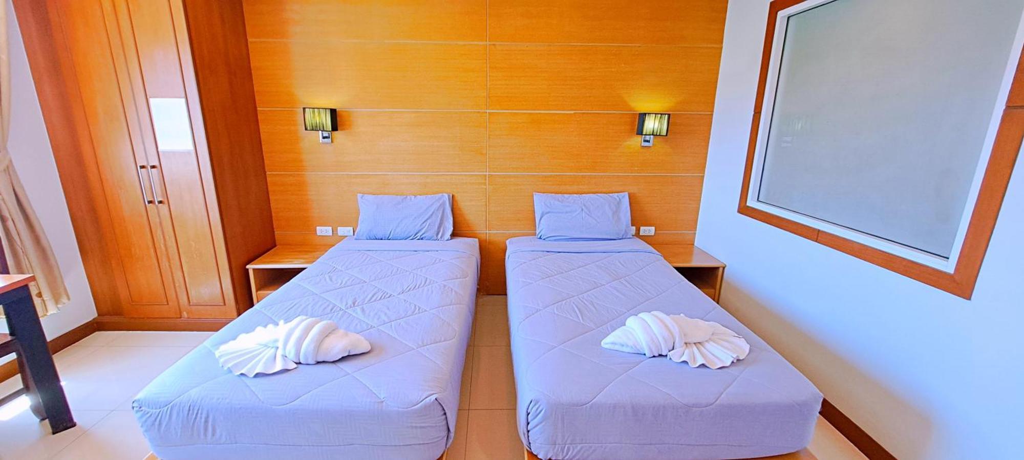 Green Harbor Hotel & Service Apartment Patong Esterno foto
